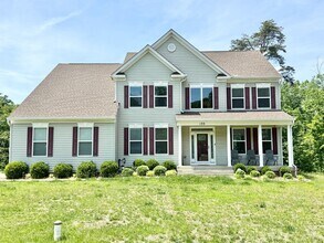 Building Photo - 133 Brooke Point Ct