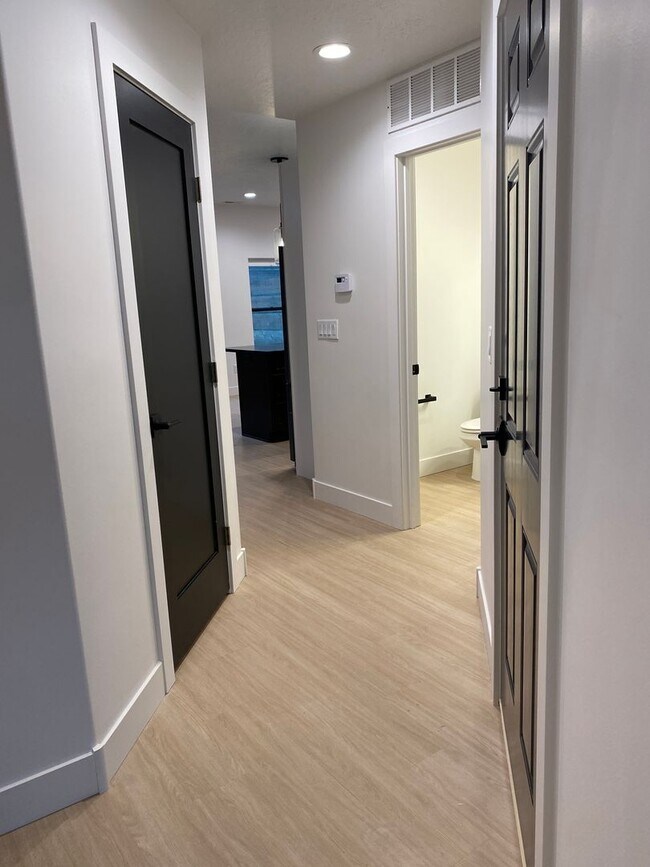 Foto del edificio - 3 bedroom / 2.5 bath with garage - Driggs Stone Peak Subdivision