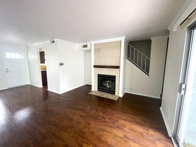 Building Photo - 87 Briarwood Ln