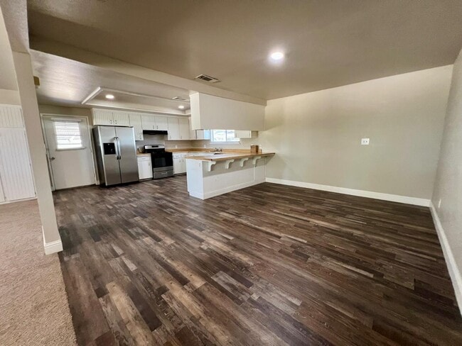 Foto del edificio - 13608 S Academy Ave
