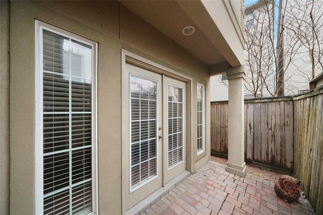 Building Photo - 1310 Birdsall St