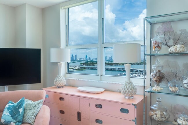 Building Photo - 90 Alton Rd