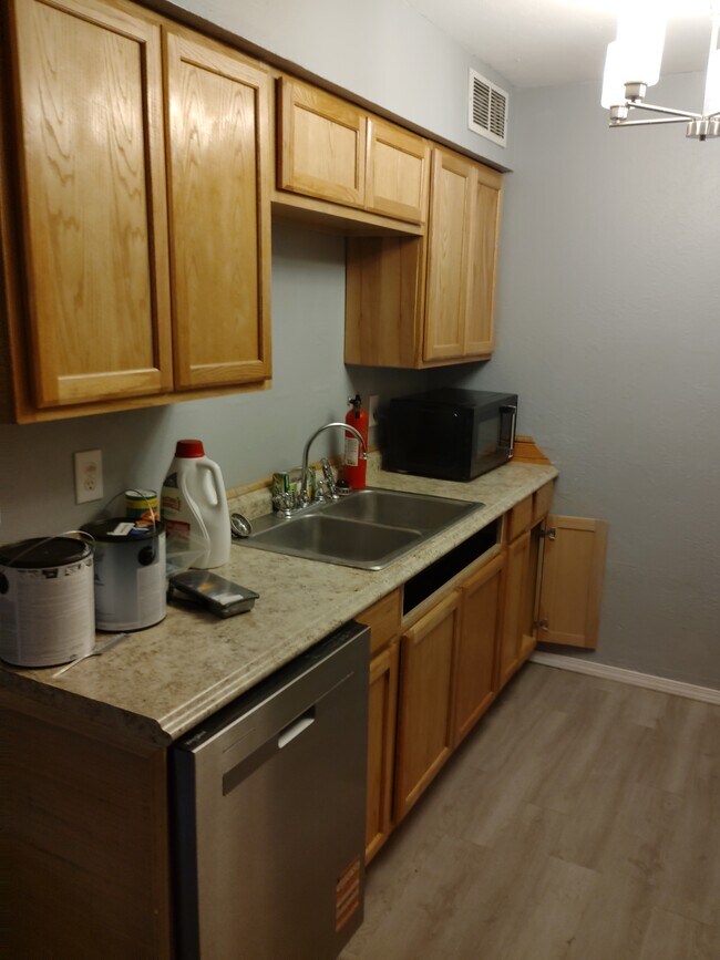 Foto del edificio - 13208 Mountain Rd NE