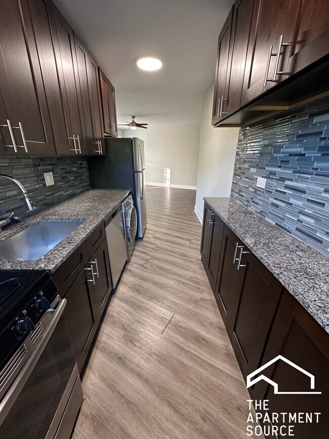 Foto del edificio - 730 Judson Ave