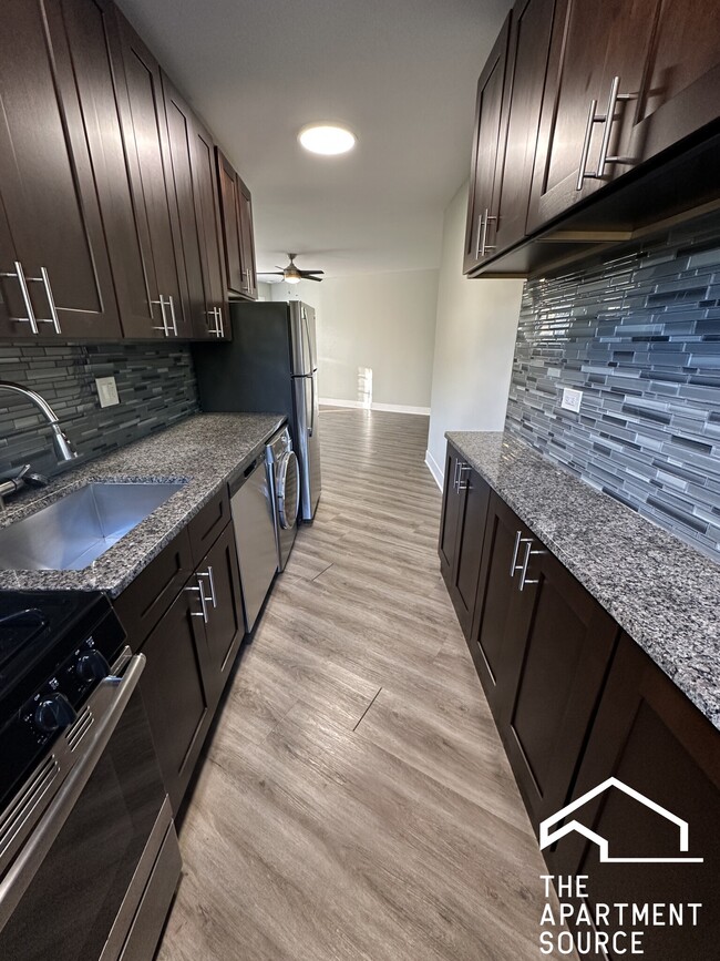 Building Photo - 730 Judson Ave