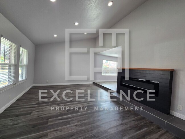 Foto del edificio - Fully Updated 4/2 Corner Lot Home - Firepl...