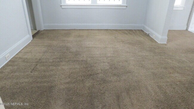 Foto del edificio - 6590 Sunset Dr