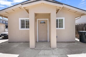 Building Photo - 18792 Eisenhower Cir