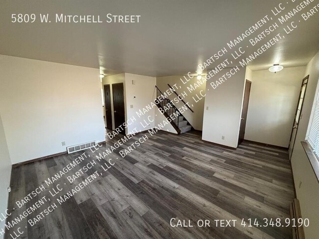 Foto del edificio - 5809 W Mitchell St