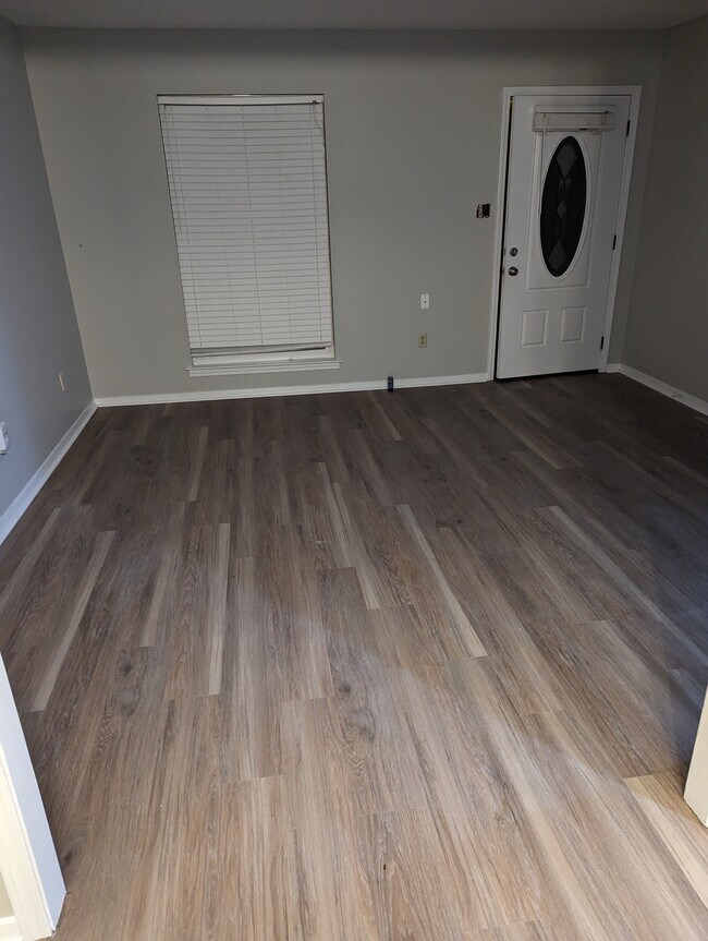 Foto del edificio - 2154 Eveningview Dr