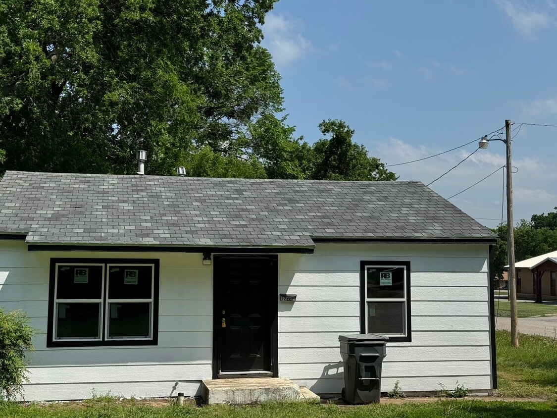 1222 B St SW, Ardmore, OK 73401 House Rental in Ardmore, OK