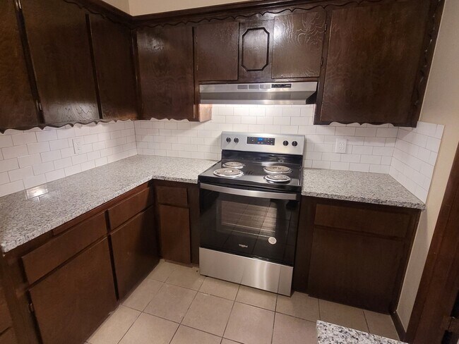 Foto del edificio - 4805 Del Crest Dr