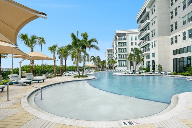 Foto del edificio - Botanic Miramar Beach