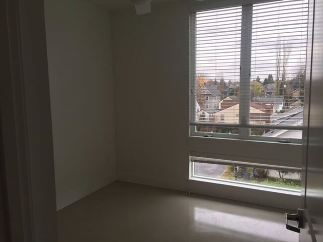 Interior Photo - Ellis Flats