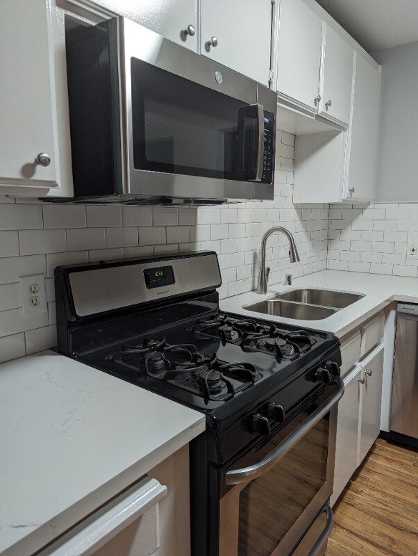 Foto del edificio - 7014 Lanewood Ave
