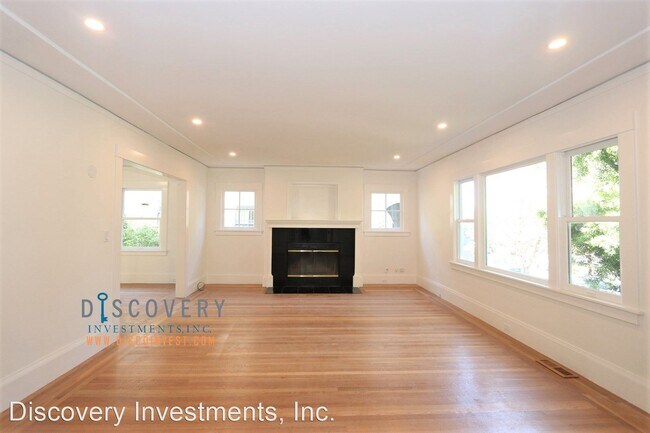 Building Photo - 4 br, 2 bath House - 1417 Oxford St. #1
