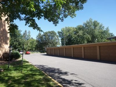 Garages - 9141 Olson Memorial Hwy