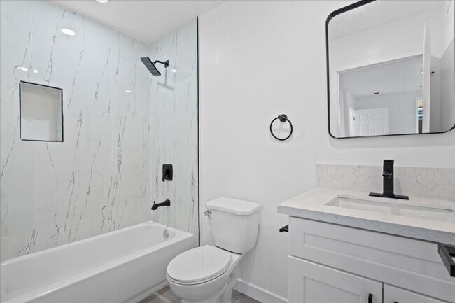 Foto del edificio - 852 W Gage Ave