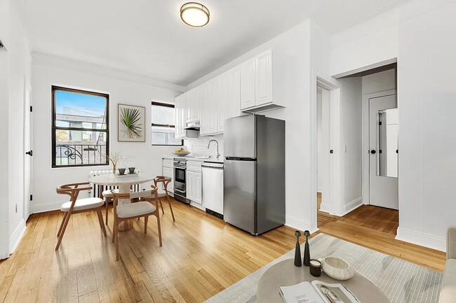 Foto del edificio - 76 Carmine St