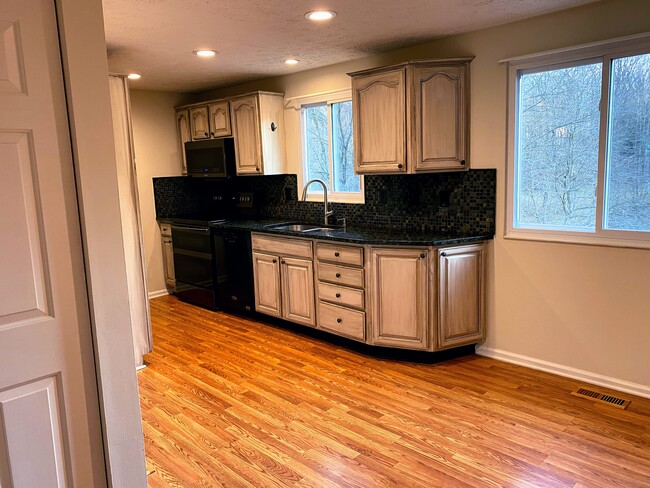 Kitchen - 12416 Morning Light Ter