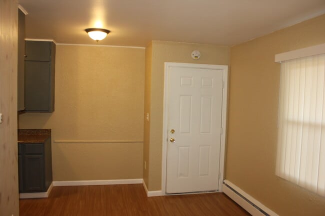 Building Photo - 2702 Maryland Ave