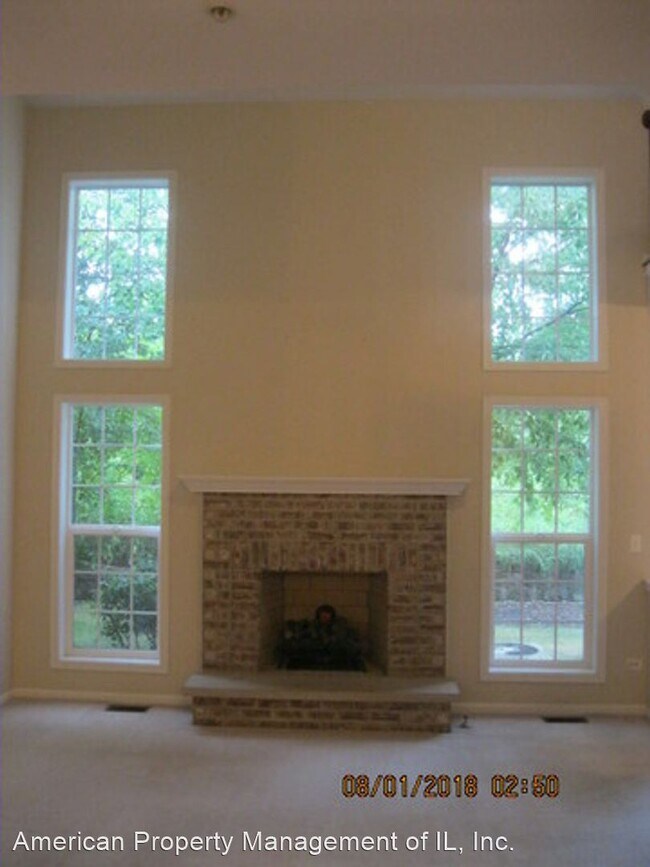 Building Photo - 2 br, 3.5 bath House - 2194 Yale Circle