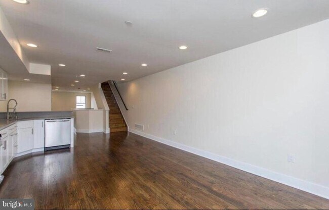 Foto del edificio - 1822 Poplar St