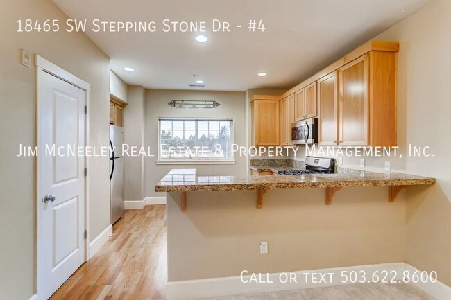 Building Photo - Updated 3 Bedroom Townhome is located near...