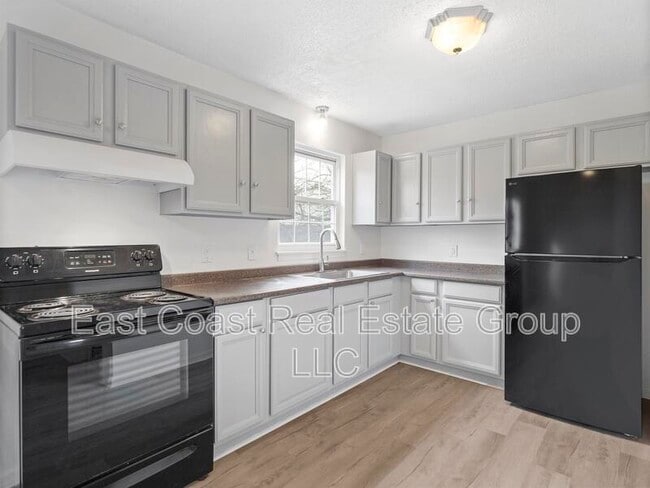 Foto del edificio - 45 Bruce Dr