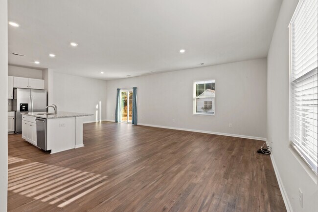 Photo - 136 Marsh Deer Pl House