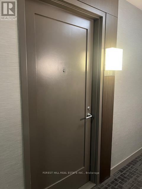 Photo du bâtiment - 310 Tweedsmuir Ave