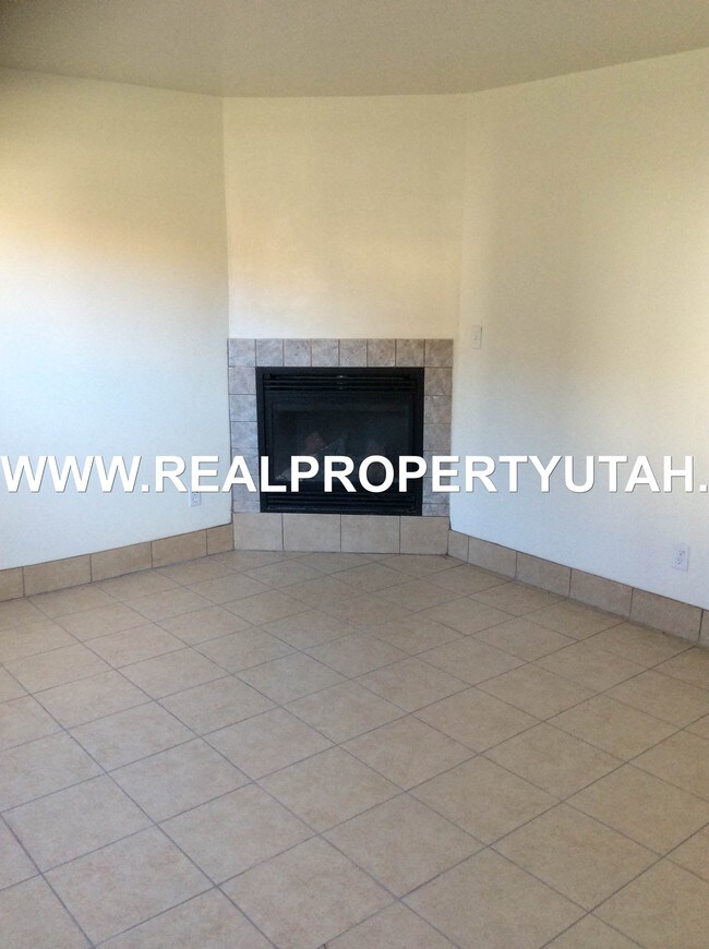 Building Photo - 209 W 4850 S