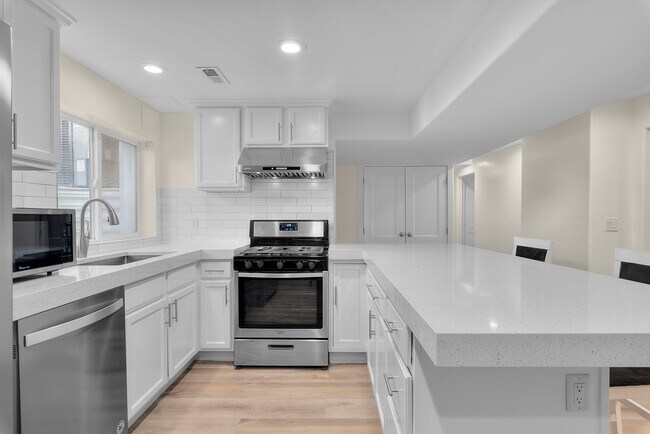 Foto del edificio - 10454 S Golden Willow Dr