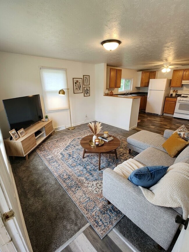 Foto del edificio - 3404 Sunnyside Ave
