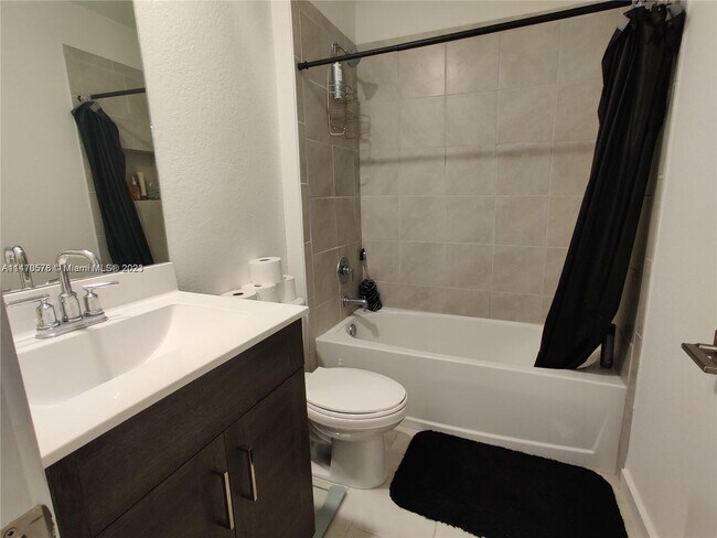 Foto del edificio - 1043 SE 24th Ave