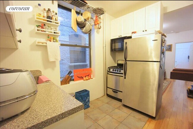 Foto del edificio - 313 W 114th St