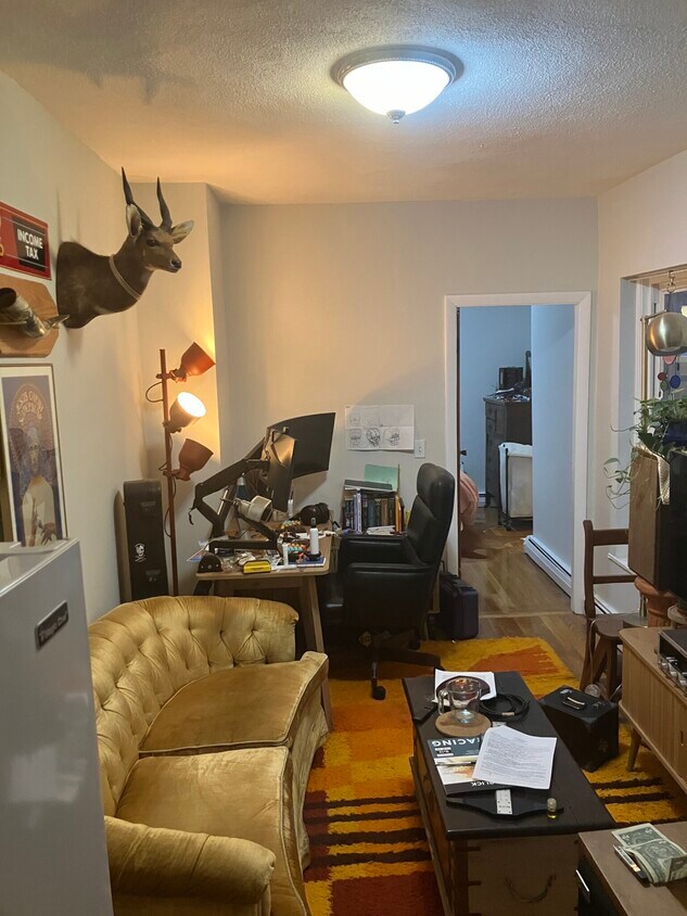 Primary Photo - 35 Calumet St