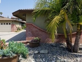 Building Photo - 14449 Palmrose St