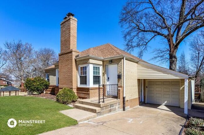 Foto del edificio - 15 SPRING DR, FLORISSANT, MO 63031