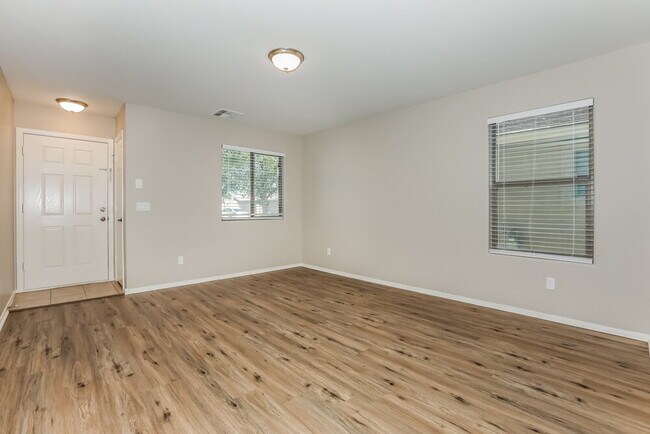 Foto del edificio - 11197 E Wallflower Ln