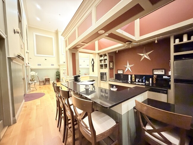 Building Photo - 59 Walpole St