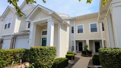 Building Photo - 937 Huntington Dr