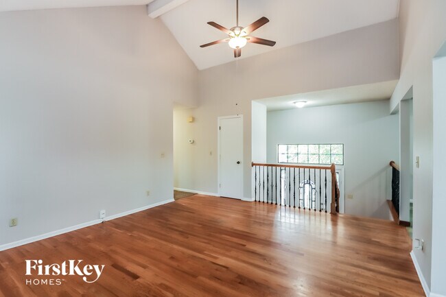 Foto del edificio - 616 Park Ave