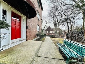 Building Photo - Tuckahoe Rd