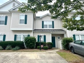 Building Photo - 14742 Lions Pride Ct