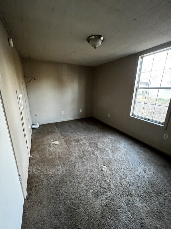 Building Photo - 712 S Lexington St