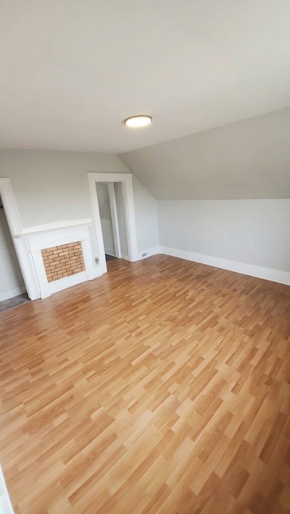 Building Photo - 1098 Prince St