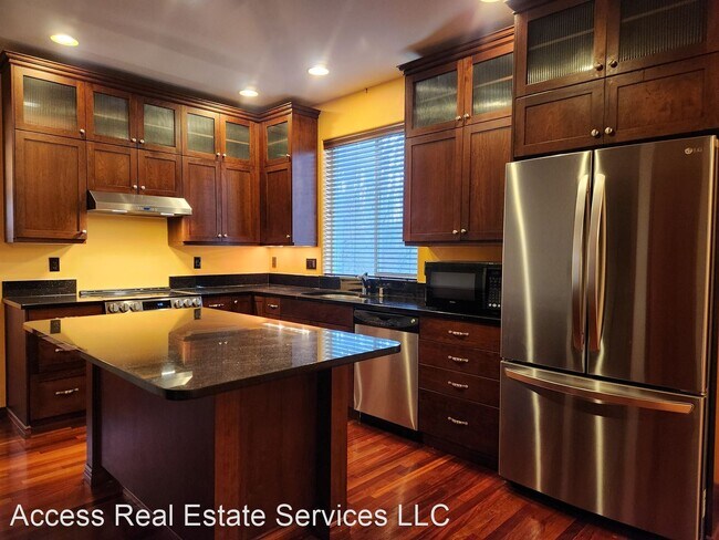 Building Photo - 3 br, 2.5 bath House - 618 Starflower Ct