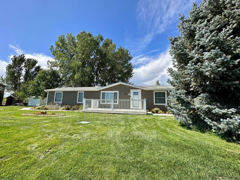 Primary Photo - 13515 Weld County Rd 5