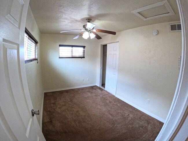 Foto del edificio - 1417 Fifth St.